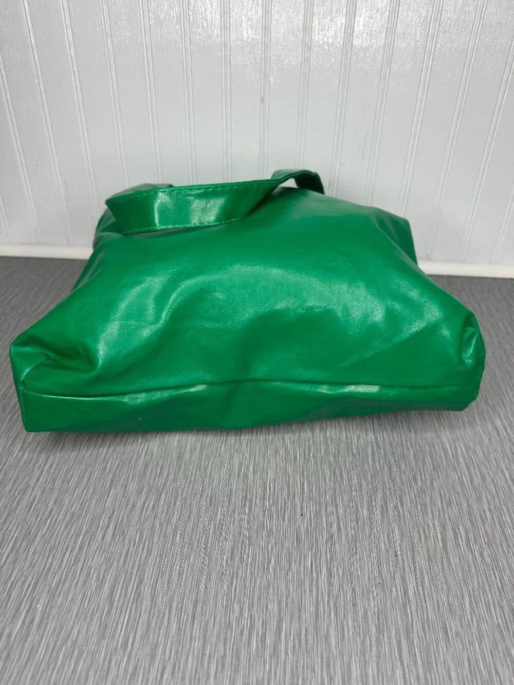 Green Faux Leather Hobo Handbag Silver Ring Hardware Detail